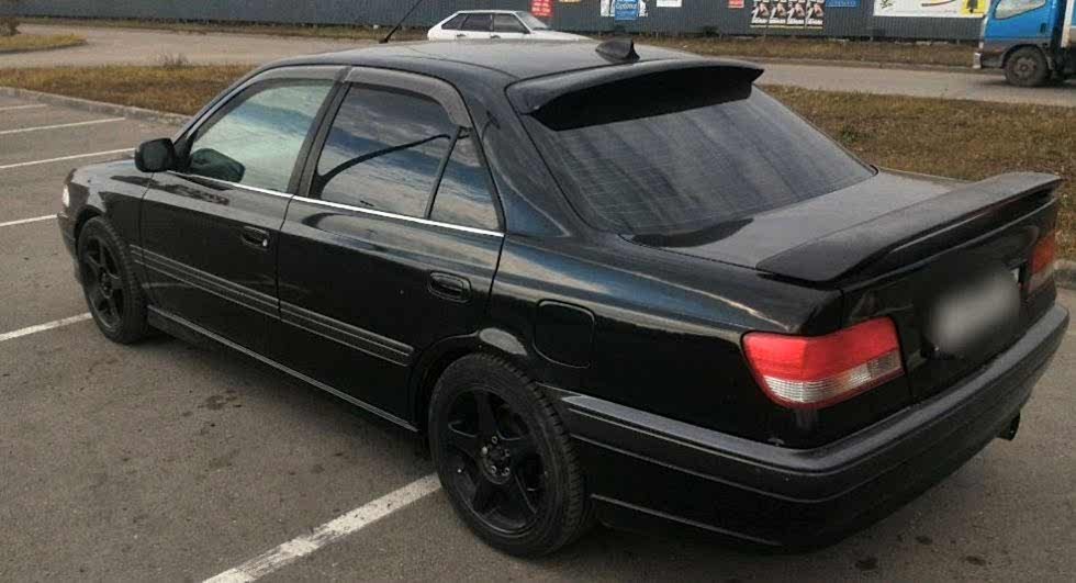 Поиск неисправности и устранение обрыва проводки на автомобиле Toyota Carina